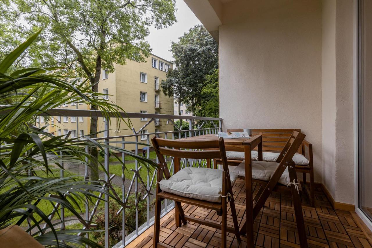 Bright Kasprzaka Wola Near Metro Station By Renters Apartament *