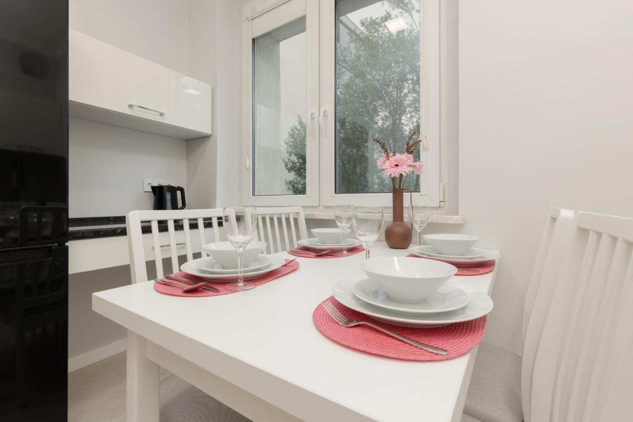 Apartament Bright Kasprzaka Wola Near Metro Station By Renters Warszawa
